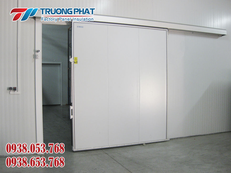 Tính năng vượt trội của cửa lùa panel kho lạnh là có thể động mở tự động an toàn cho người dùng