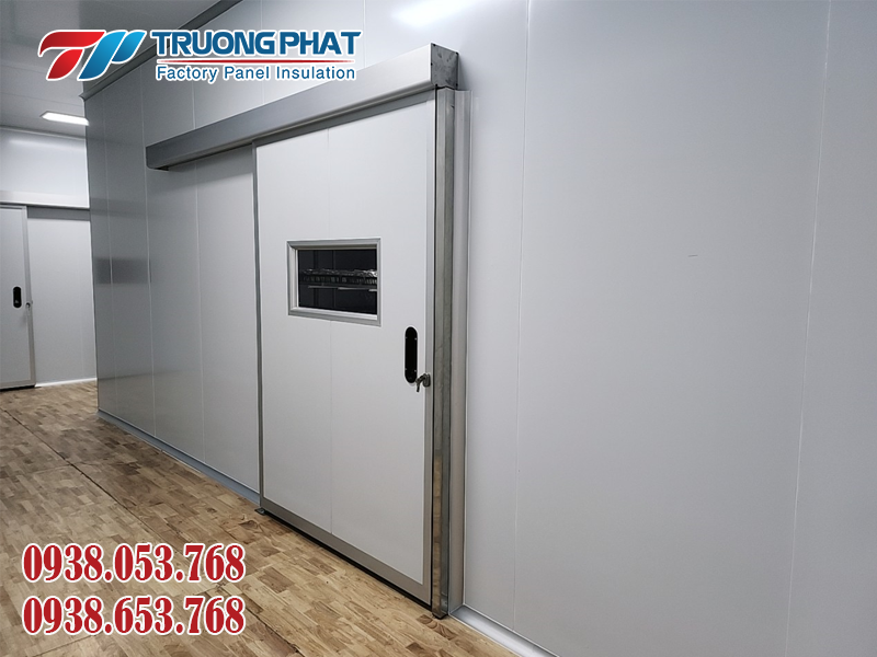 Ứng dụng của cửa lùa panel kho lạnh trong thi công phòng sạch